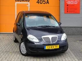 Volkswagen Touran thumbnail 7