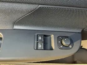 Volkswagen Golf thumbnail 18