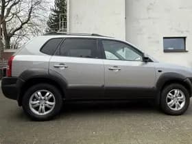 Hyundai Tucson thumbnail 6