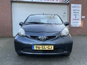 Toyota Aygo thumbnail 8