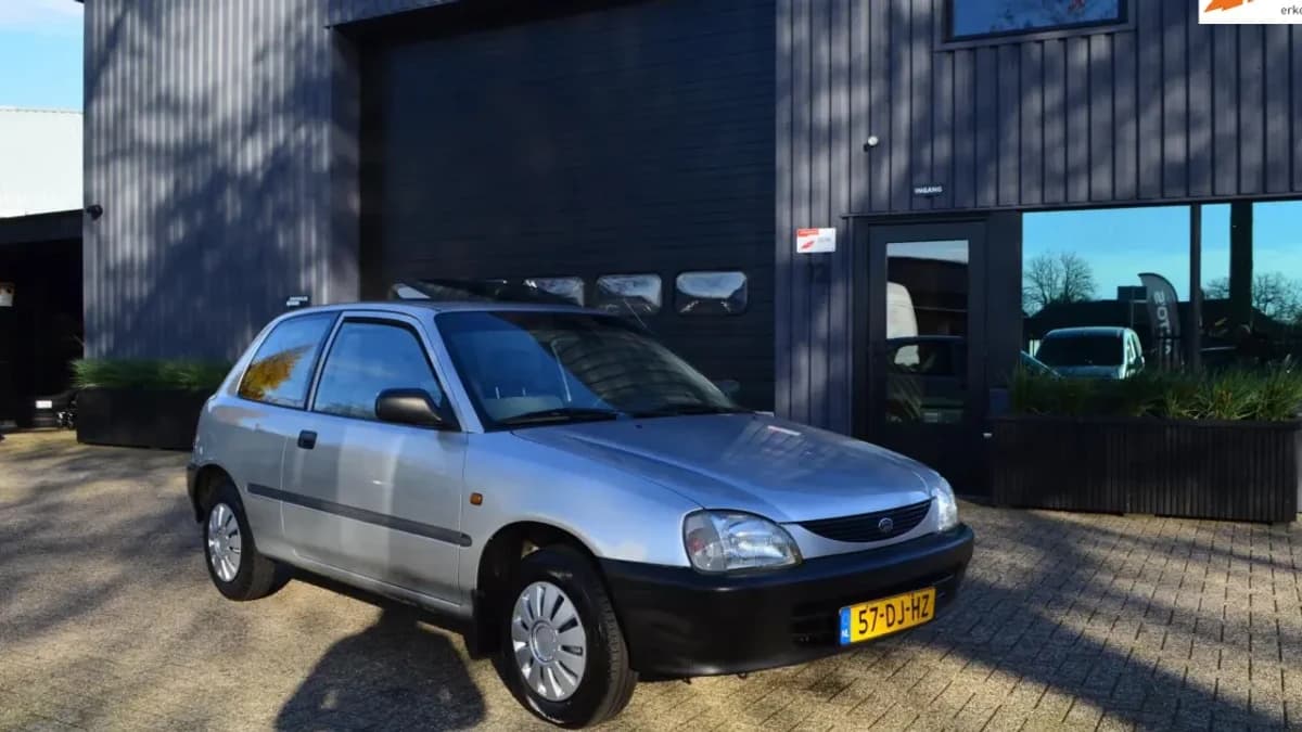 Daihatsu Charade — foto 1