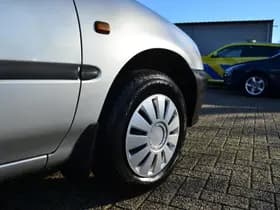 Daihatsu Charade thumbnail 13