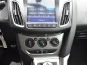 Ford Focus thumbnail 36