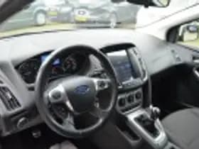 Ford Focus thumbnail 38