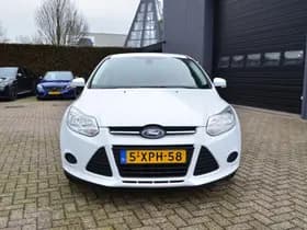 Ford Focus thumbnail 9