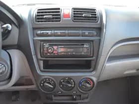 Kia Picanto thumbnail 17