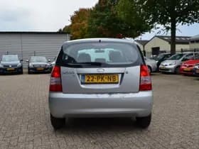 Kia Picanto thumbnail 35