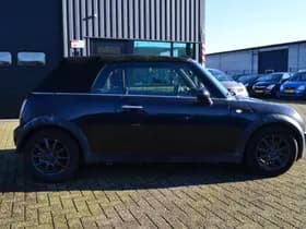 MINI Cabrio thumbnail 3