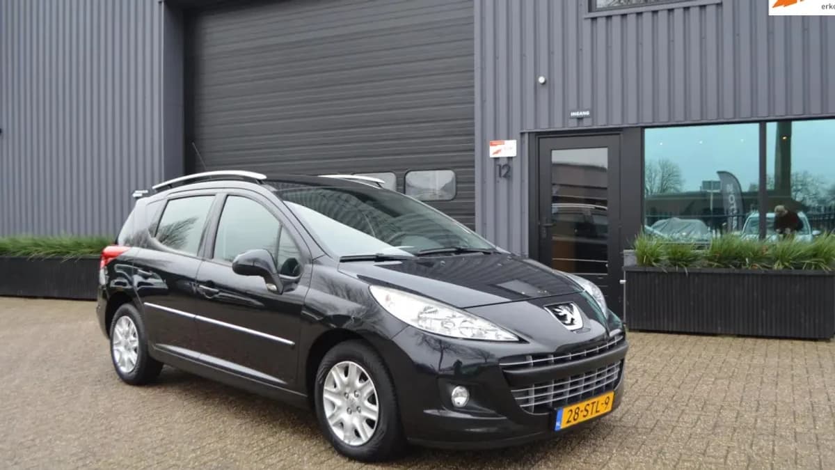 Peugeot 207 — foto 1