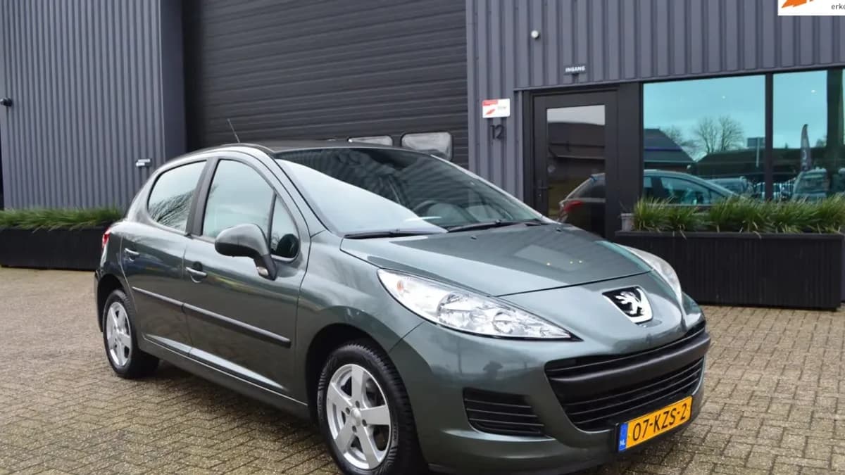 Peugeot 207 — foto 1