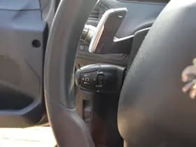 Peugeot 208 thumbnail 24