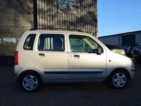 Suzuki R+ thumbnail 34