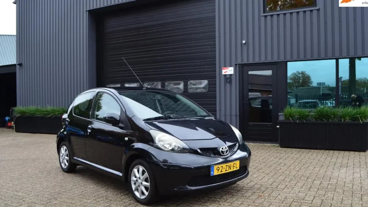 Toyota Aygo — foto 1