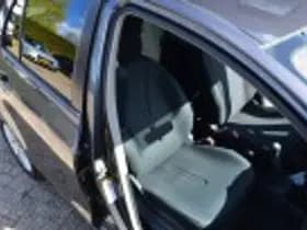 Toyota Yaris thumbnail 30