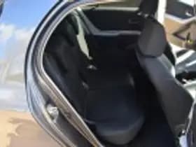 Toyota Yaris thumbnail 31