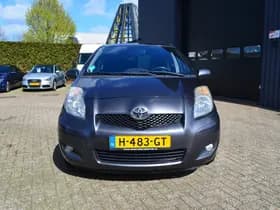 Toyota Yaris thumbnail 9