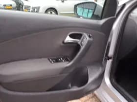 Volkswagen Polo thumbnail 18