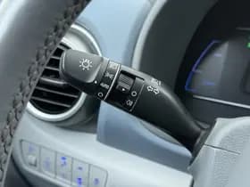 Hyundai KONA EV Premium 64 kWh thumbnail 27