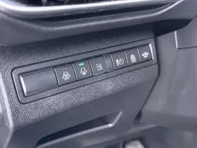 Peugeot 3008 1.6 HYbrid4 300 GT thumbnail 22