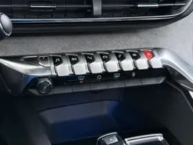 Peugeot 3008 1.6 HYbrid4 300 GT thumbnail 41