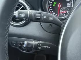 Mercedes-Benz GLA 180 Premium Plus thumbnail 29