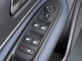 Alfa Romeo Junior Elettrica 54 kWh thumbnail 16