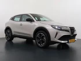 Alfa Romeo Junior Elettrica 54 kWh thumbnail 3