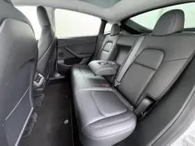 Tesla Model Y Long Range AWD 75 kWh thumbnail 24