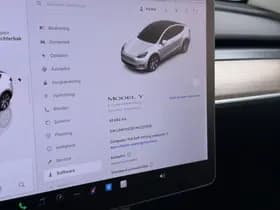Tesla Model Y Long Range AWD 75 kWh thumbnail 33