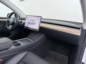 Tesla Model Y Long Range AWD 75 kWh thumbnail 41