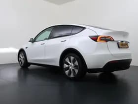 Tesla Model Y Long Range AWD 75 kWh thumbnail 6