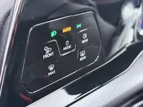 Volkswagen Golf 1.0 eTSI Life thumbnail 18