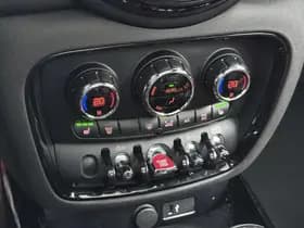 MINI Clubman 1.5 Cooper Richmond Park Edition thumbnail 38