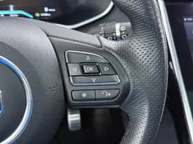 MG Marvel R Luxury 70 kWh thumbnail 36