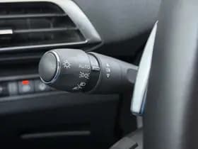 Peugeot 3008 1.6 HYbrid 300 Allure Pack Business thumbnail 29