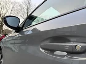 Peugeot 208 Hybrid e-DCS6 Allure thumbnail 11