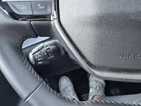 Peugeot 208 Hybrid e-DCS6 Allure thumbnail 17