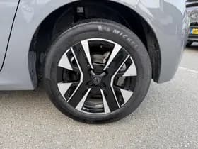 Peugeot 208 Hybrid e-DCS6 Allure thumbnail 3