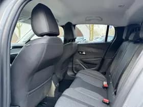 Peugeot 208 Hybrid e-DCS6 Allure thumbnail 10