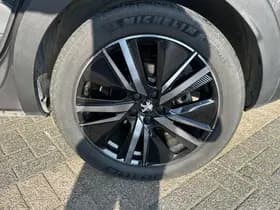Peugeot 3008 1.6 HYbrid 225 GT thumbnail 13
