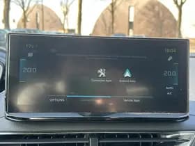 Peugeot 3008 1.6 HYbrid 225 GT thumbnail 21