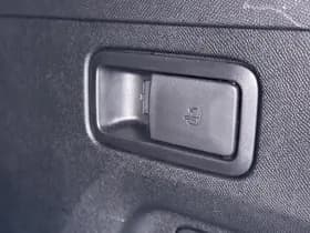 Peugeot 3008 1.6 HYbrid 225 GT thumbnail 12