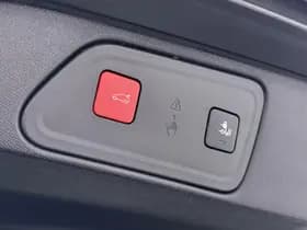 Peugeot 3008 1.6 HYbrid 225 GT thumbnail 13