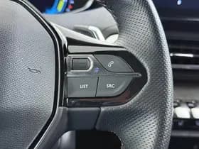 Peugeot 3008 1.6 HYbrid 225 GT thumbnail 34