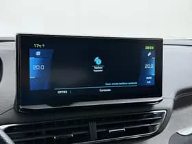Peugeot 3008 1.6 HYbrid 225 GT thumbnail 39