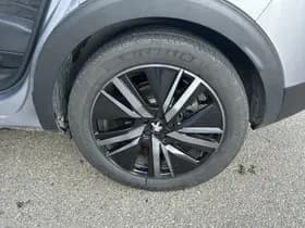 Peugeot 3008 1.6 HYbrid 225 GT thumbnail 13