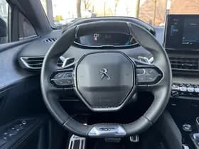 Peugeot 3008 1.6 HYbrid 225 GT thumbnail 17