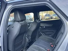 Peugeot 3008 1.6 HYbrid 225 GT thumbnail 9