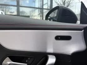 Mercedes-Benz CLA-Klasse 180 Business Solution AMG thumbnail 16