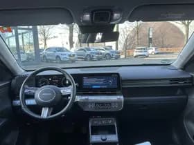 Hyundai KONA 1.6 GDI HEV Premium Sky thumbnail 16